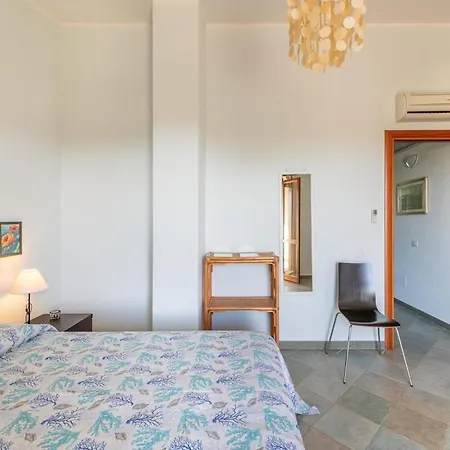 Casa Con Vista A Holiday home Chia